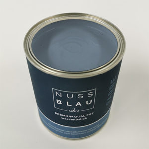 Nussblau