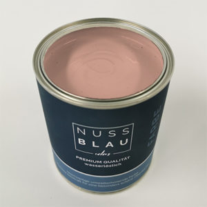 Rosa ist das neue Grau! Unsere Trendfarbe Sandy Rose ist ein sehr dunkles, pudriges Rosa. Mit einem Hauch Grau. Farbtöne für Ikea Möbel, vonmuto.living, Trendfarben, Heritage, Sommer.