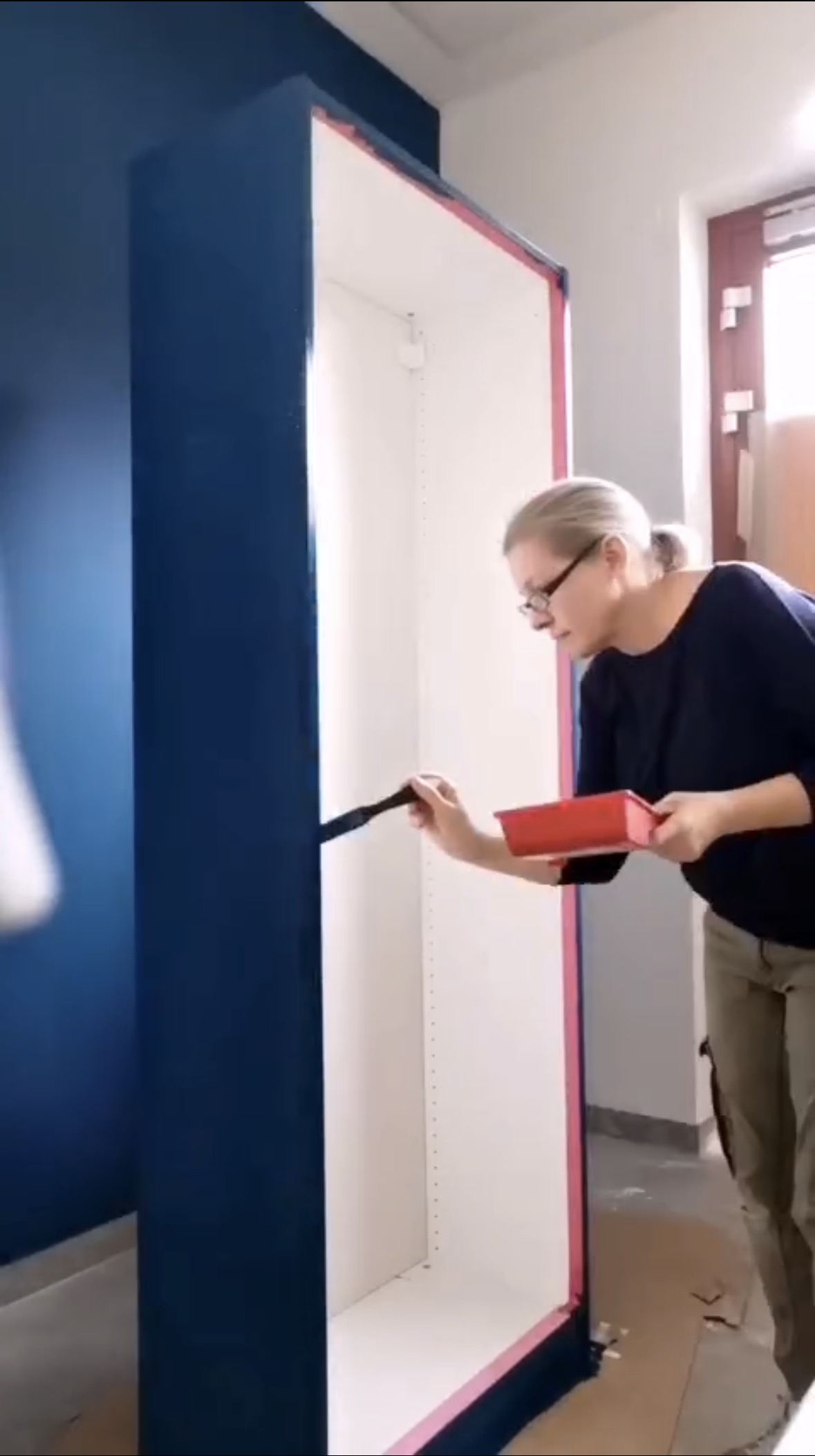 IKEA PAX IKEA Malm Kommode mit NUSSBLAU Möbelfarbe Interior streichen.